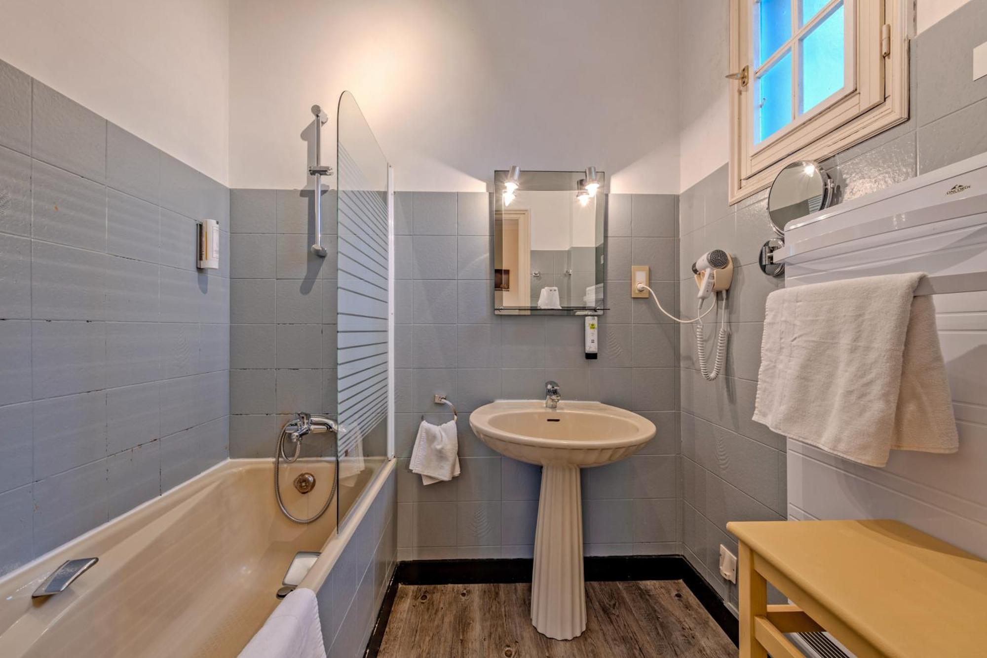 Logis Hotel De La Corniche Brest Ngoại thất bức ảnh